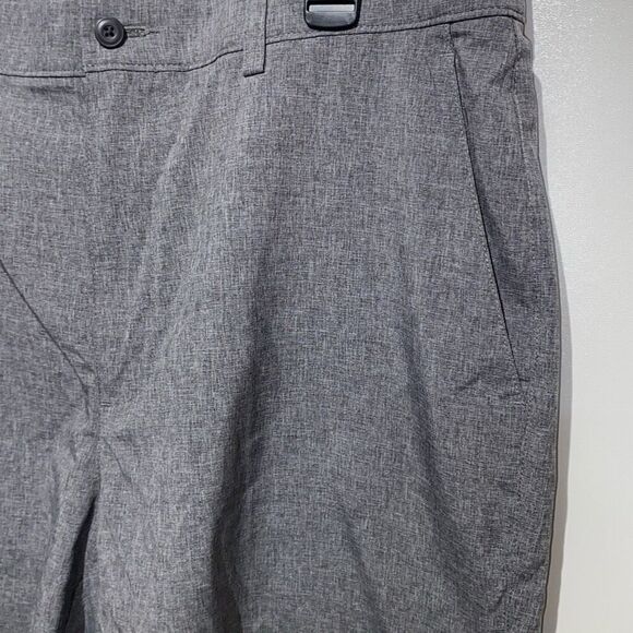PGA TOUR Men's Gray Stretch Performance Golf Flat Front Shorts Size 36 - Picture 4 of 9